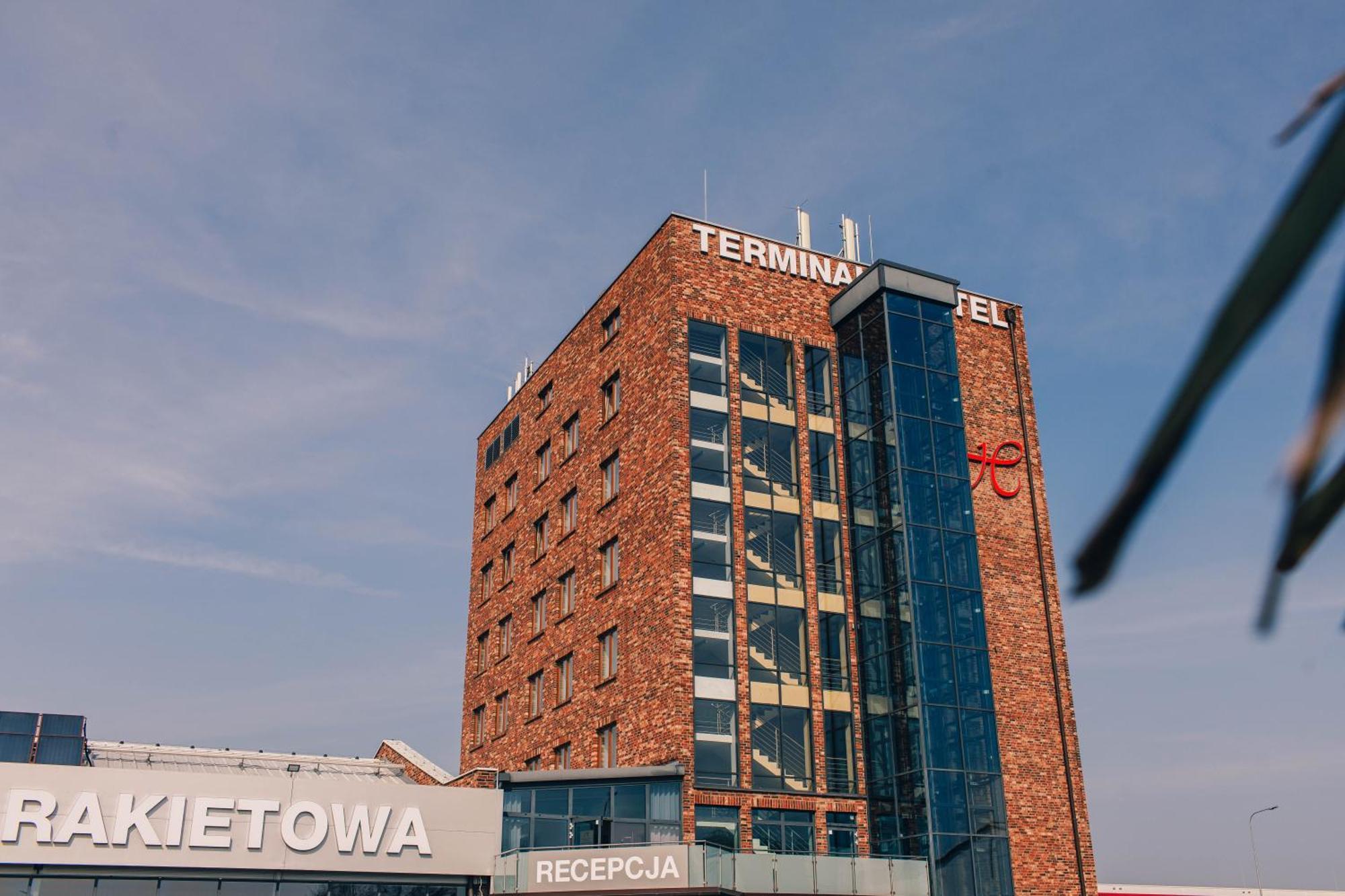 Terminal Hotel Wroclaw Bagian luar foto